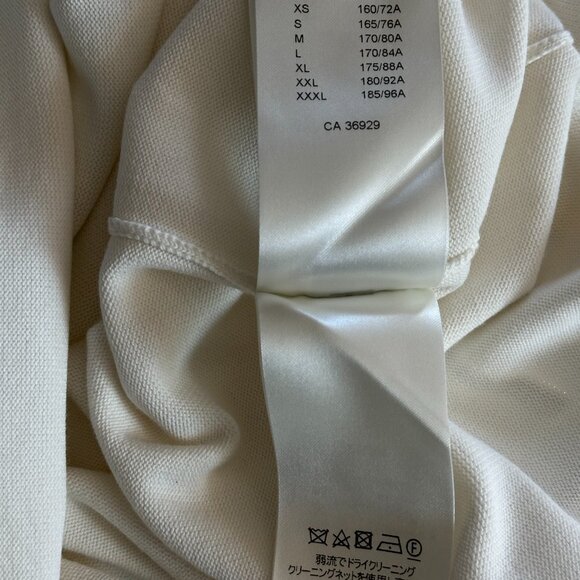 Louis Vuitton White & Yellow Pin Logo Embroidered T-Shirt - Picture 6 of 8